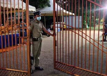 പോലീസുകാർക്കിടയിൽ-കൊവിഡ്-പടരുന്നു;-സ്റ്റേഷനുകളിൽ-ഉദ്യോഗസ്ഥരില്ല;-മുൻകരുതൽ-നടപടിയുമായി-ഡിജിപി