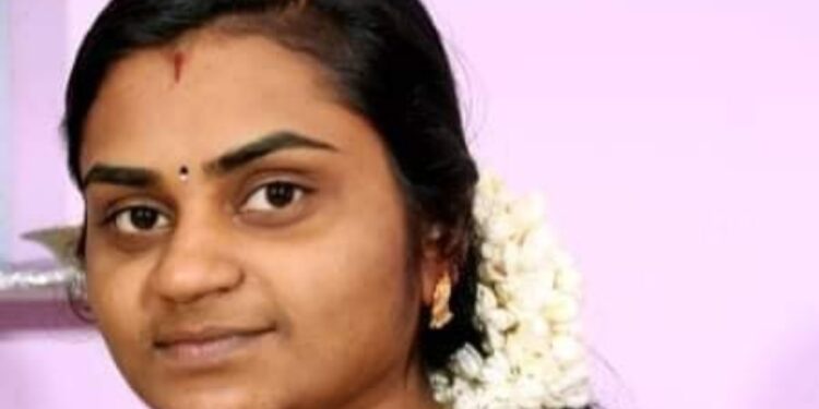 സൗമ്യയുടെ-മൃതദേഹം-നാട്ടിലെത്തിക്കാനുള്ള-നടപടികൾ-സ്വീകരിച്ച്-വരുന്നു;-കുടുംബത്തിന്‍റെ-ദു:ഖത്തിൽ-പങ്കു-ചേരുന്നെന്ന്-മുഖ്യമന്ത്രി