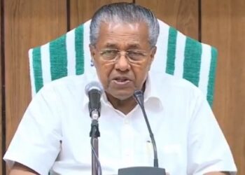 നേഴ്സുമാർക്ക്‌-കേരളത്തിന്റെ-ആദരം-;-അവരുടെ-ത്യാഗവും-സേവന-സന്നദ്ധതയും-അനിവാര്യമായ-ഘട്ടം-:-മുഖ്യമന്ത്രി