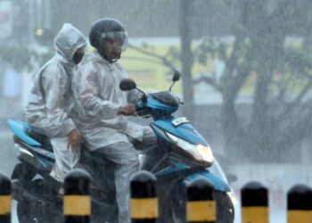 ന്യൂനമർദം-രൂപപ്പെട്ടു;-സംസ്ഥാനത്ത്-അതിതീവ്ര-മഴയ്ക്ക്-സാധ്യത;-വിവിധ-ജില്ലകളിൽ-ഓറഞ്ച്,-യെല്ലോ-അലേർട്ടുകൾ