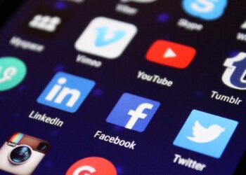 how-to-save-data-while-watching-videos-in-youtube,-facebook:-യൂട്യുബിലും-ഫേസ്ബുക്കിലും-വീഡിയോ-കണ്ട്-ഡാറ്റ-ഒരുപാട്-നഷ്ടമാകുന്നുണ്ടോ?-ഇതൊന്ന്-ചെയ്ത്-നോക്കൂ