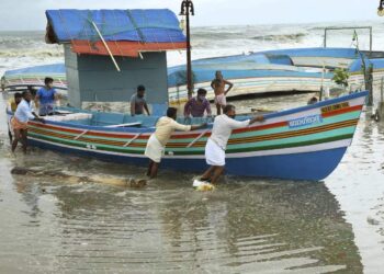 തീവ്ര-ന്യൂനമര്‍ദ്ദം-ടൗട്ടേ-ചുഴലിക്കാറ്റായി:-അഞ്ചു-ജില്ലകളില്‍-റെഡ്-അലേര്‍ട്ട്
