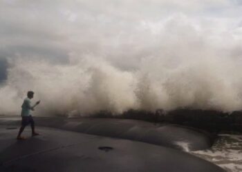 നാളെ-വരെ-കനത്തമഴയും-കാറ്റും-കടലാക്രമണവും-,-ടൗട്ടെ-ചുഴലിക്കാറ്റ്‌-ഗോവൻ-തീരത്തേക്ക്‌