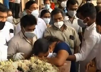 ഇസ്രയേലില്‍-റോക്കറ്റ്-ആക്രമണത്തില്‍-കൊല്ലപ്പെട്ട-സൗമ്യയുടെ-മൃതദേഹം-കൊച്ചിയിലെത്തിച്ചു