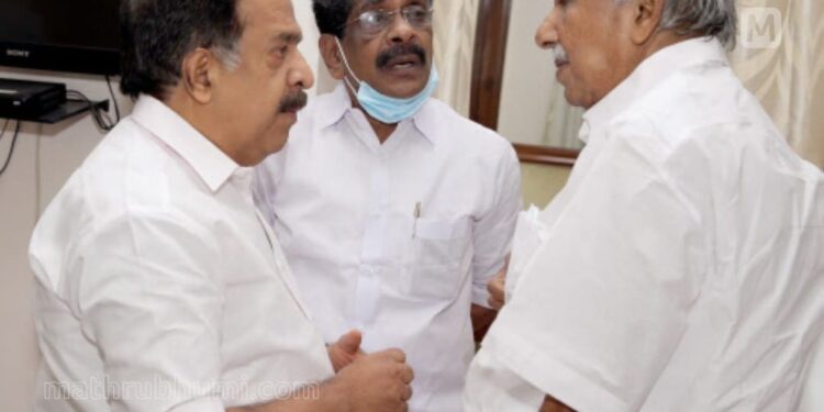 പ്രതിപക്ഷത്തെ-ആരുനയിക്കും;-ചെന്നിത്തല-പിന്‍വാങ്ങിയാല്‍-സതീശനോ?,-യോഗം-ബുധനാഴ്ച