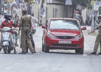 തൃശ്ശൂരില്‍-മരണം,-ചികിത്സ-ആവശ്യങ്ങള്‍ക്കല്ലാതെ-ആളുകള്‍-പുറത്തിറങ്ങാന്‍-പാടില്ല