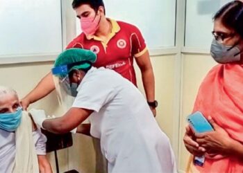 ഒറ്റമാസം;-കുത്തിവയ്‌പ്-പകുതിയായി-ഇടിഞ്ഞു-;-ശരാശരി-പ്രതിദിന-കുത്തിവയ്‌പ്-17.85-ലക്ഷംമാത്രം