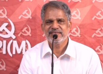 മന്ത്രിസഭയിൽ-21-പേർ-;-വകുപ്പുകൾ-മുഖ്യമന്ത്രി-തീരുമാനിക്കും,-സത്യപ്രതിജ്ഞ-20ന്‌