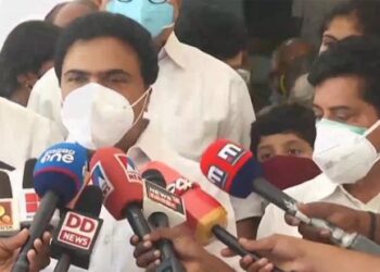 റോഷി-അഗസ്‌റ്റിൻ-കേരള-കോൺഗ്രസ്‌-എമ്മിന്റെ-മന്ത്രി-,-എൻ-ജയരാജ്‌-ചീഫ്‌-വിപ്പ്‌