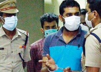 കനറാ-ബാങ്ക്-തട്ടിപ്പ്-:-പ്രതിയുമായി-പൊലീസ്-തെളിവെടുപ്പ്-നടത്തി