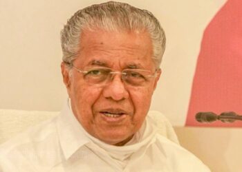 കേരളത്തിൽ-വാക്‌സിന്‍-നിർമിക്കാൻ-സാധ്യത-തേടും;-വിദഗ്ധരുമായി-ചര്‍ച്ച-നടത്തുന്നുണ്ടെന്ന്-മുഖ്യമന്ത്രി