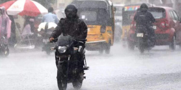 യാസ്-ചുഴലിക്കാറ്റ്-വരുന്നു;-കേരളത്തിൽ-ഇന്ന്-ശക്തമായ-മഴ,-4-ജില്ലകളിൽ-യെല്ലോ-അലേർട്ട്