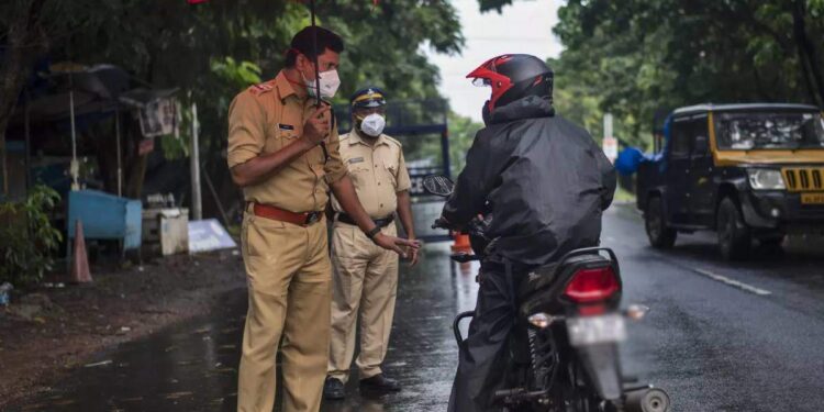 സംസ്ഥാനത്ത്-ശക്തമായ-മഴ-തുടരും;-വ്യാഴാഴ്ച-വരെ-വിവിധ-ജില്ലകളിൽ-യെല്ലോ-അലേർട്ട്