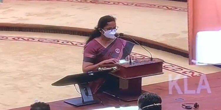 ‘വിയോജിപ്പ്-രേഖപ്പെടുത്തുന്ന-മനുഷ്യരെ-തെരുവിൽ-വെട്ടിക്കൊല്ലാൻ-പാടില്ല’;-നിയമസഭയിൽ-ചന്ദ്രശേഖരന്‍റെ-ചിത്രമുള്ള-ബാഡ്ജ്-ധരിച്ച്-രമ