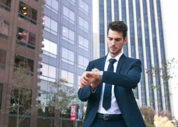 വായിക്കണം,-ദിവാസ്വപ്നം-കാണണം!-ജോലി-രാജിവച്ച്-ശതകോടീശ്വരൻ-സിഇഓ