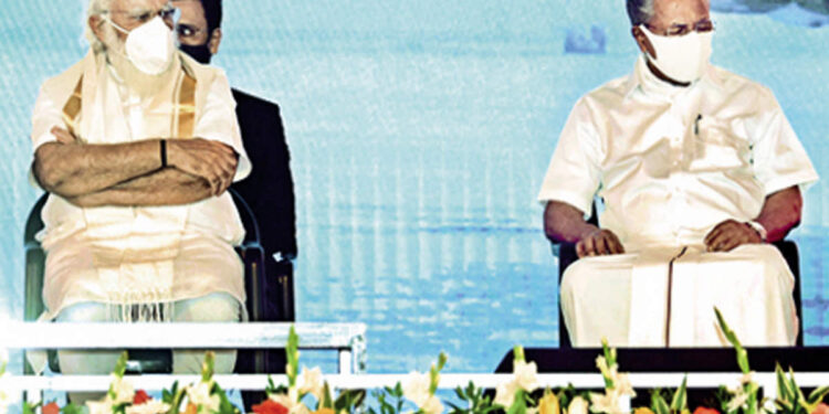 വാക്സിൻ-വിതരണത്തിന്-വേഗത-പോരാ,-പ്രധാനമന്ത്രി-ഇടപെടണം:-കത്തയച്ച്-മുഖ്യമന്ത്രി