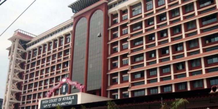 ന്യൂനപക്ഷ-സ്‌കോളര്‍ഷിപ്പ്;-വിധി-പഠിച്ച്-നിയമവകുപ്പ്-മുഖ്യമന്ത്രിക്ക്-റിപ്പോര്‍ട്ട്-നല്‍കും