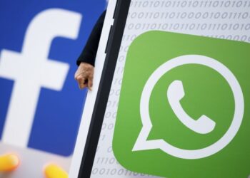 ഫെയ്‌സ്ബുക്കിനും-വാട്‌സ്അപ്പിനും-ഇന്ത്യയില്‍-പൂട്ടുവീഴുമോ?-മെയ്-26-സോഷ്യല്‍-മീഡിയയ്ക്ക്-നിര്‍ണായകം