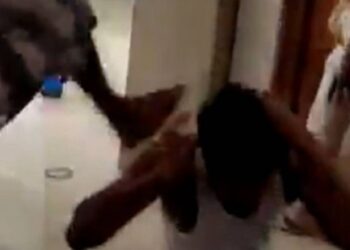 കോവിഡ്-രോഗി-മരിച്ചു:-ഡോക്ടറെ-ക്രൂരമായി-ആക്രമിച്ച്-ബന്ധുക്കള്‍