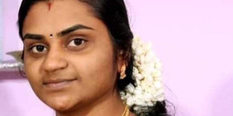 ഇസ്രായേലില്‍-കൊല്ലപ്പെട്ട-സൗമ്യയുടെ-മകന്-5-ലക്ഷം;-വിദ്യാഭ്യാസ-ചിലവ്-സര്‍ക്കാര്‍-വഹിക്കും