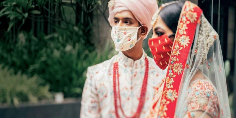 മറ്റൊരാളുമൊത്തുള്ള-സ്വന്തം-ഭാര്യയുടെ-വിവാഹം-ലൈവ്സ്ട്രീമിങ്!-ഞെട്ടിയ-ഭർത്താവ്-ചെയ്തത്