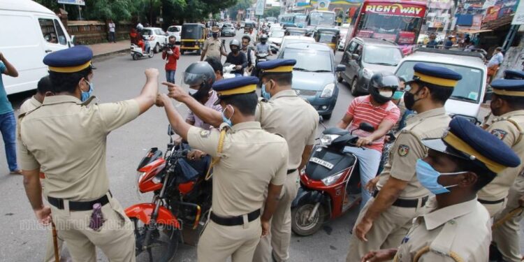 സംസ്ഥാനത്ത്-ഇന്നു-മുതല്‍-കര്‍ശന-നിയന്ത്രണം;-അവശ്യസേവനങ്ങള്‍-മാത്രം