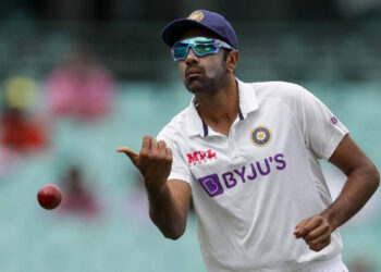 ‘സേന’-റെക്കോഡില്ലാത്തതിനാൽ-അശ്വിനെ-എല്ലാ-കാലത്തെയും-മികച്ച-താരമായി-കാണാനാവില്ല:-മഞ്ജ്രേക്കർ