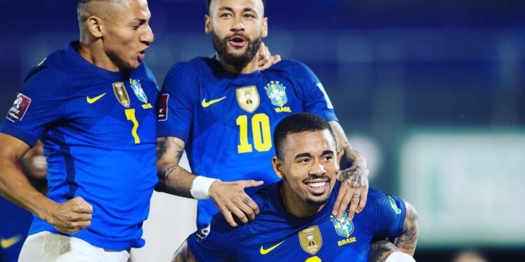 നെയ്മറിന്റെ-മികവില്‍-ബ്രസീലിന്റെ-കുതിപ്പ്;-അര്‍ജന്റീനയ്ക്ക്-സമനില