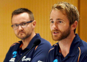 ഇംഗ്ലണ്ടിനെതിരായ-രണ്ട്-മത്സരങ്ങൾ-ഇന്ത്യയെ-നേരിടുമ്പോൾ-കിവീസിന്-ഗുണകരമാവില്ല:-മുൻ-പരിശീലകൻ