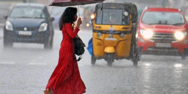 ബംഗാൾ-ഉൾക്കടലിൽ-ന്യൂനമര്‍ദ്ദം-രൂപപ്പെട്ടു;-കേരളത്തിൽ-മഴ-ശക്തമാകും,-മുന്നറിയിപ്പ്