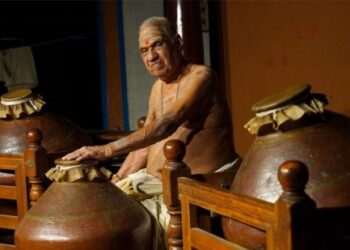 പത്മശ്രീ-പി-കെ-നാരായണൻ-നമ്പ്യാരുടെ-ജീവിതം-പ്രമേയമാക്കിയ-‘മിഴാവ്’-ഹ്രസ്വചിത്രം-റിലീസിനൊരുങ്ങി.