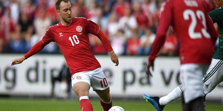 യൂറോകപ്പ്-മത്സരത്തിനിടെ-ക്രിസ്റ്റ്യൻ-എറിക്സൻ-തളർന്നുവീണു