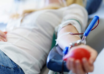 ഇന്ന്-ലോക-രക്തദാന-ദിനം;-ആദരിക്കാം-രക്തദാതാക്കളെ,-ആശംസകൾ-നേരാം