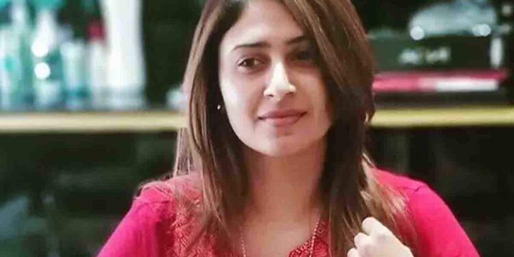 ബംഗ്ലാദേശിയാണെന്ന-ആരോപണം-പൊളിച്ചടുക്കി-ഐഷ-സുൽത്താന;-നിയമ-നടപടി-സ്വീകരിക്കും