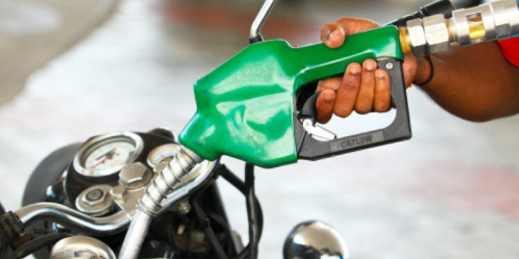 ഇന്ധന-വില-ഇന്നും-കൂട്ടി;-തിരുവനന്തപുരത്ത്-പെട്രോളിന്-98.97-രൂപ