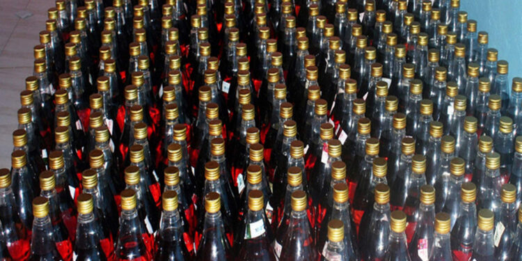 ബാറുകളിൽ-മദ്യത്തിന്-15%-വില-കൂട്ടി;-ബെവ്കോയിലും-ബാറിലും-ഇനി-രണ്ട്-വില