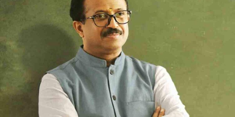 എസ്കോർട്ടും-പൈലറ്റ്-വാഹനവും-നൽകിയില്ല;-ഗൺമാനെ-റോഡിൽ-ഇറക്കിവിട്ട്-വി-മുരളീധരൻ