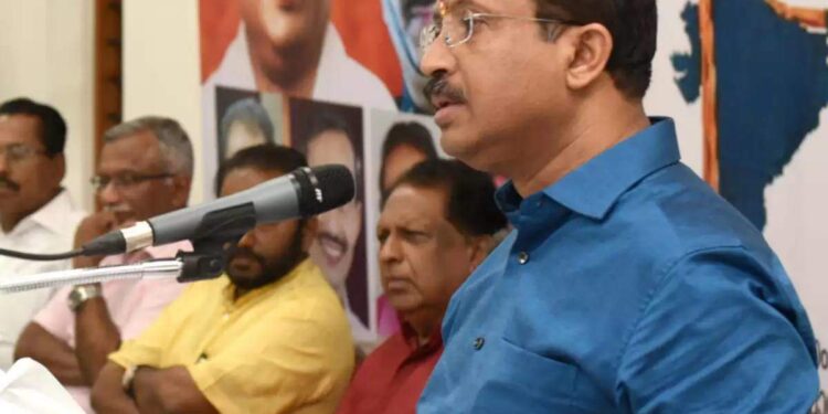 കേന്ദ്രമന്ത്രി-വി-മുരളീധരന്-അനുവദിച്ചിരുന്ന-പൈലറ്റ്-സുരക്ഷ-പുനസ്ഥാപിച്ചു