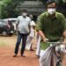 അന്നും-ഇന്നും-പ്രിയം-സൈക്കിളിനോട്-;-വ്യത്യസ്തനായ-രവീന്ദ്രന്‍-മാഷ്