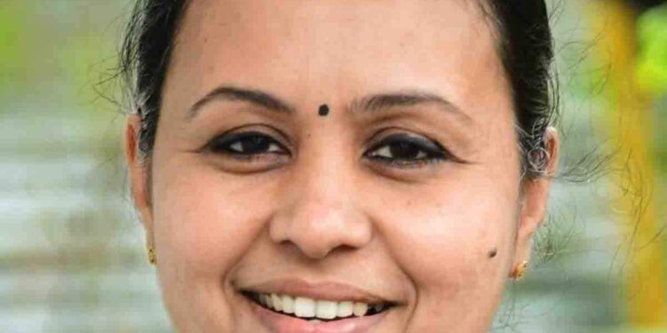 കൊവിഡിൽ-മാതാപിതാക്കൾ-നഷ്ടപ്പെട്ട-കുട്ടികൾക്ക്-ധനസഹായം;-ആരോഗ്യ-മന്ത്രി-ഉത്തരവിറക്കി