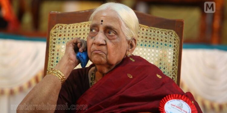 പ്രശസ്ത-കര്‍ണാടക-സംഗീതജ്ഞ-പാറശ്ശാല-പൊന്നമ്മാള്‍-അന്തരിച്ചു