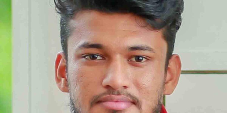 കസ്റ്റംസ്-എത്തുന്നതിനു-മുമ്പേ-അർജ്ജുൻ-ആയങ്കിയുടെ-കാർ-മാറ്റി;-പ്രതികളെ-തള്ളി-സിപിഎം