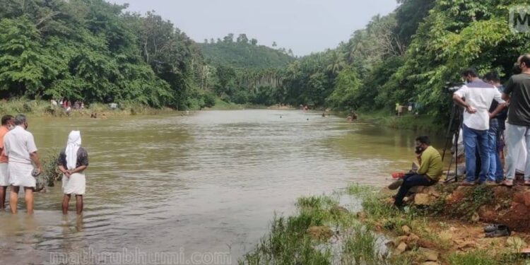 പന്തല്ലൂരില്-രണ്ടു-പെണ്കുട്ടികള്-പുഴയില്-മുങ്ങിമരിച്ചു;-ഒരു-കുട്ടിയെ-കാണാതായി