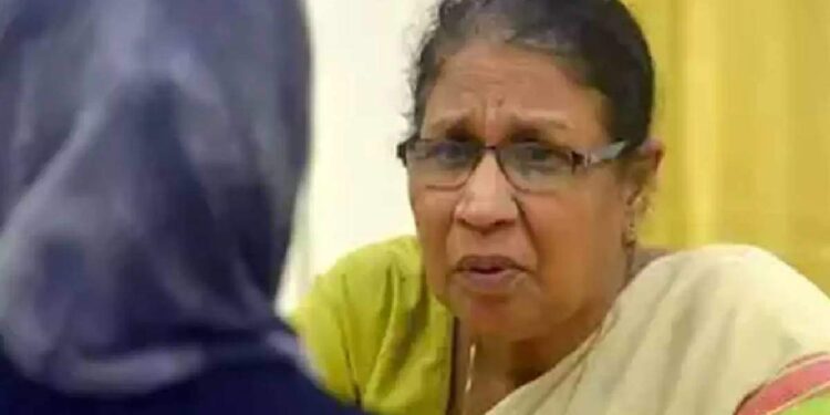 ‘ഒരമ്മയുടെ-സ്വാതന്ത്ര്യത്തോടെയാണ്-ചോദിച്ചത്’:-ഖേദം-പ്രകടിപ്പിച്ച്-ജോസഫൈൻ