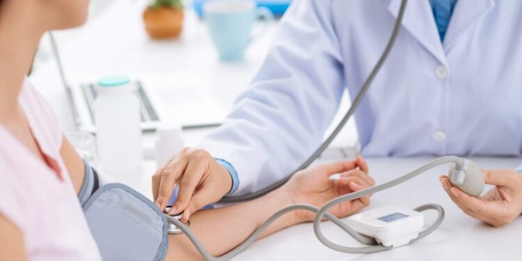 രക്തസമ്മർദ്ദം-നിയന്ത്രിക്കാൻ-വേണം-നല്ല-ഭക്ഷണശീലം