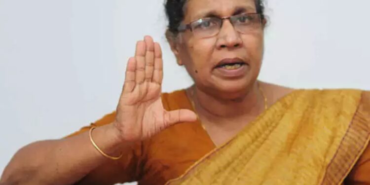 ‘പാർട്ടി-ആവശ്യപ്പെട്ടു’;-എംസി-ജോസഫൈൻ-വനിതാ-കമ്മീഷൻ-അധ്യക്ഷ-സ്ഥാനം-രാജിവച്ചു