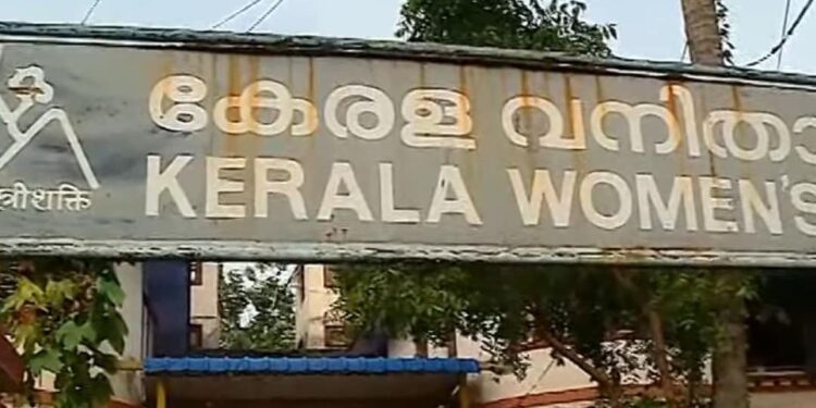 തീര്‍പ്പാകാതെ-പരാതികള്‍,-ധൂര്‍ത്തിന്-കുറവില്ല;-രണ്ട്-മാസത്തിനിടെ-വനിതാ-കമ്മീഷന്-അനുവദിച്ചത്-കോടികള്‍