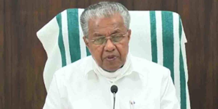 ശരാശരി-ടിപിആർ-10%-നു-മുകളിൽ-തന്നെ;-രോഗികളുടെ-എണ്ണം-കാര്യമായി-കുറയുന്നില്ലെന്ന്-മുഖ്യമന്ത്രി
