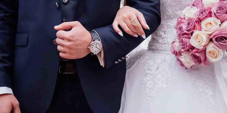 വിവാഹം-സ്ത്രീധന-മുക്തമാക്കണം;-സഭാ-വേദികളിൽ-സ്ത്രീകളുടെ-സ്ഥാനം-പിന്നിലാണ്;-വിമർശനവുമായി-സത്യദീപം