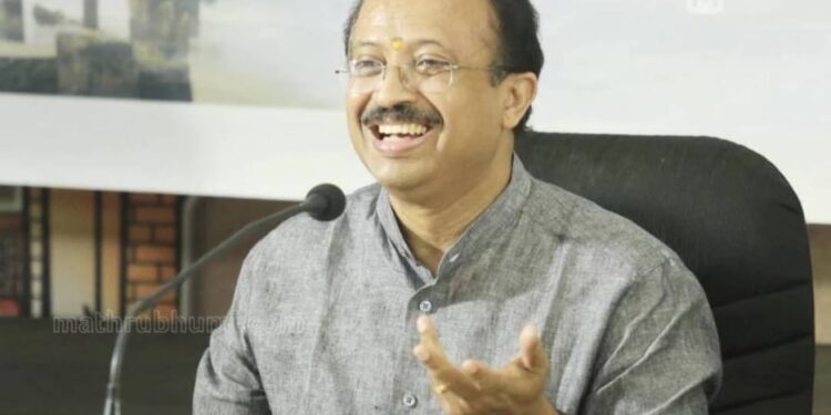 കോവിഡ്-ബാധിതരുടെ-മൃതദേഹം;-പിണറായിക്ക്-ആരാണ്-ഈ-അപഹാസ്യ-ഉപദേശം-നല്‍കുന്നതെന്ന്-മുരളീധരന്‍